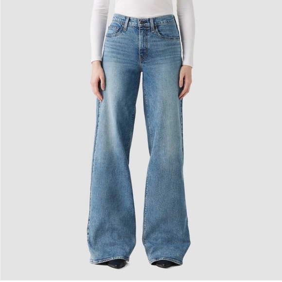 Levi's Denim - Levi's 728 high rise wide leg jeans- sweet success NWT